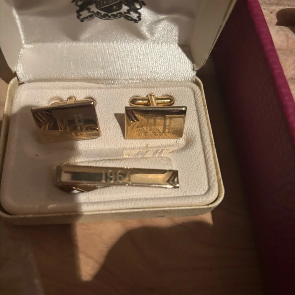 Vintage Tie Clip & Cuff Links